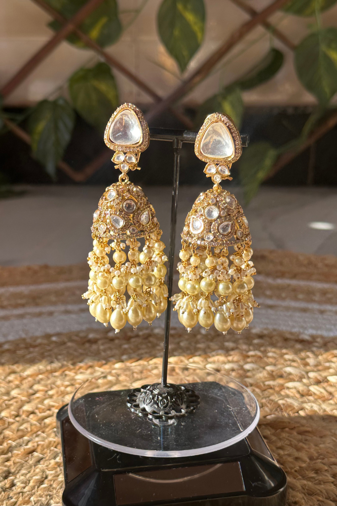 Kritika Jhumkas