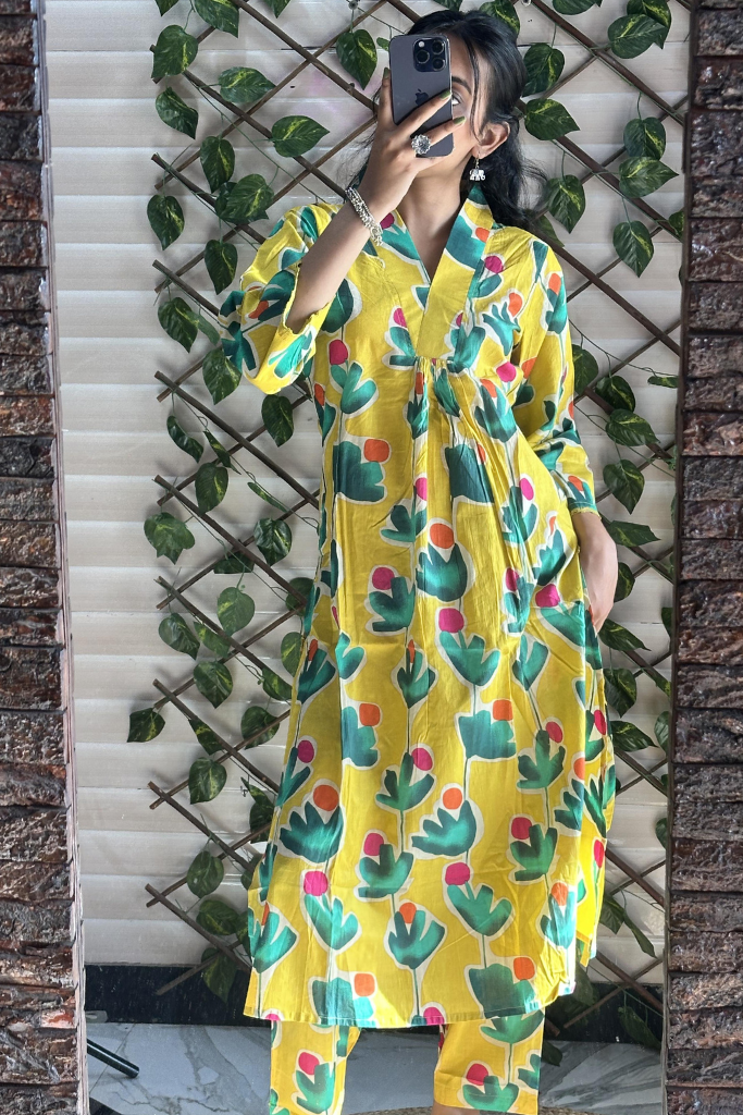 Sarah Kurta Set