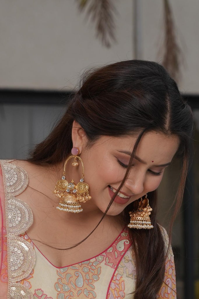 Aaradhya Jhumkas