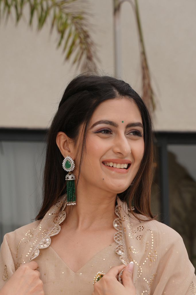 Rajvika Jhumkas