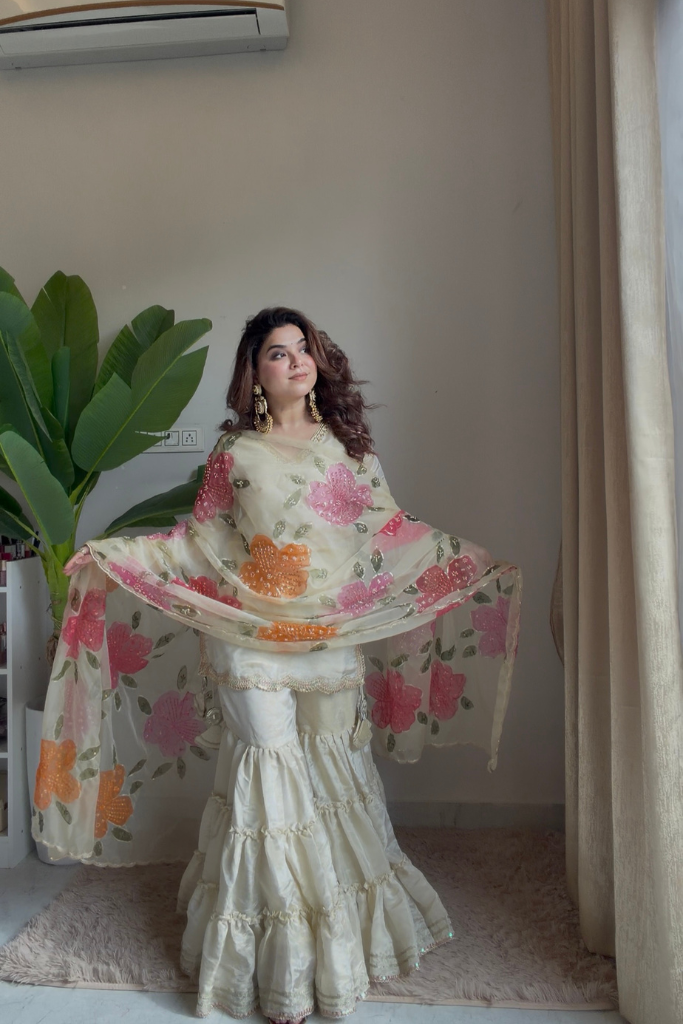 Noor Sharara Set