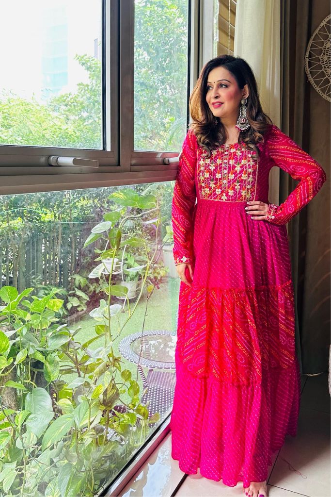 Anjan Handwork Bandhani Gown