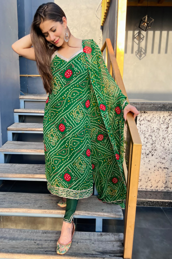 Green Bandhani Suit Set