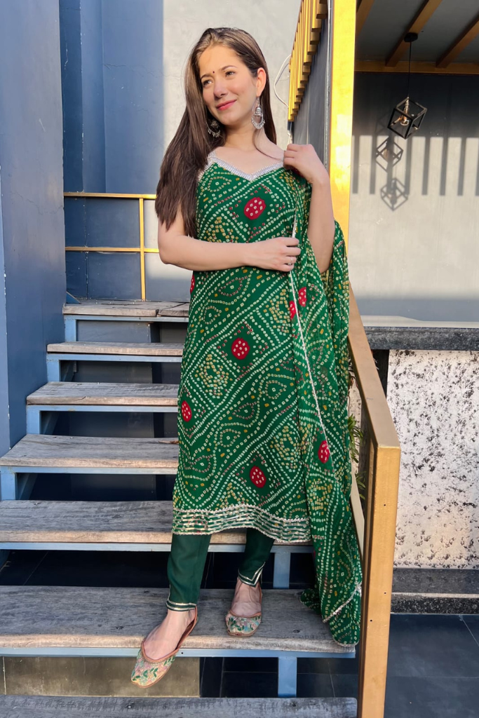 Green Bandhani Suit Set