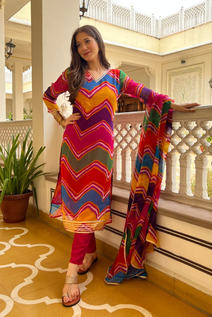 Lehariya Chiffon Suit Set