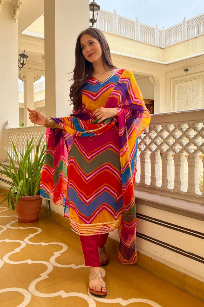 Lehariya Chiffon Suit Set